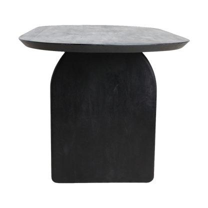Bullnose eettafel zwart gesloten onderstel