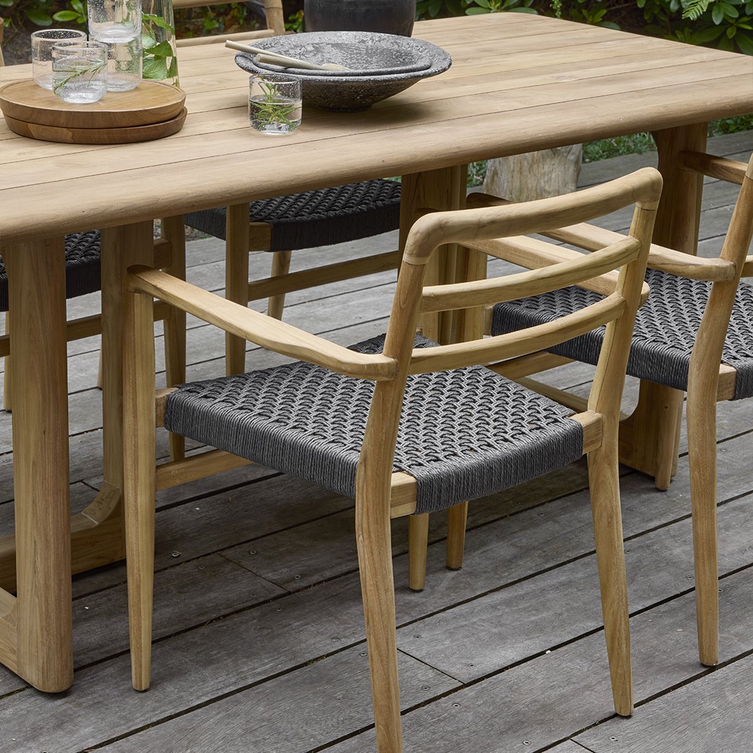 Verano teakhouten tuinstoel met armleuning - Zwart